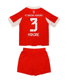 Billige Fotballdrakt Bayern Munich Kim Min-jae #3 Replika Hjemmedraktsett Barn 2025-26 Kortermet (med bukser)